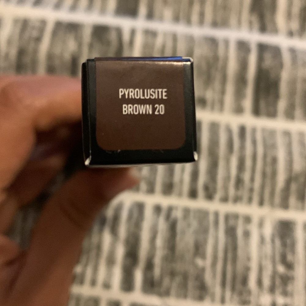 KVD Beauty Tattoo Pencil Liner Gel Eyeliner Pryrolusite Brown 20 Brand New 0.5g - Picture 7 of 7